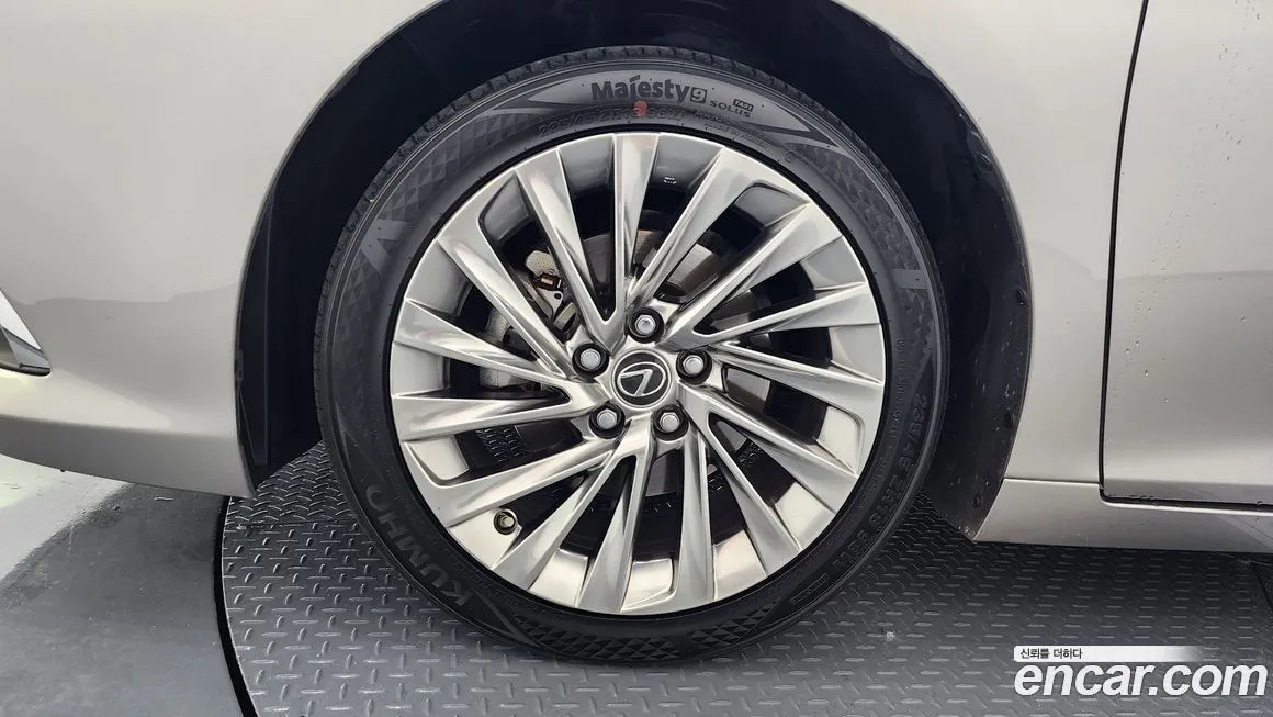 Lexus ES 2021 из KR, фото 5
