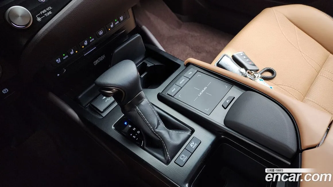 Lexus ES 2021 из KR, фото 9