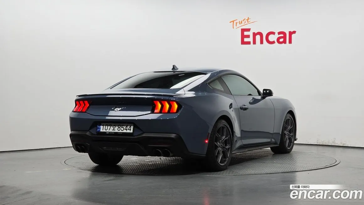 Ford Mustang 2024 из KR, фото 2