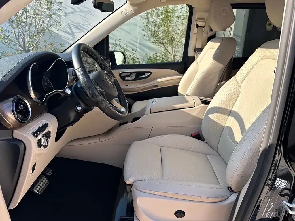 Mercedes-Benz V-Class 2024 из CN, фото 8