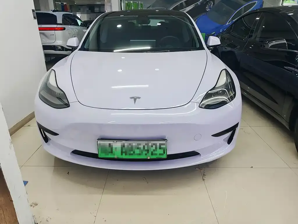 Tesla Model 3 — фото 2
