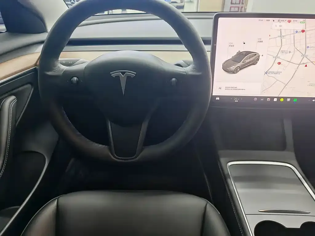 Tesla Model 3 — фото 8