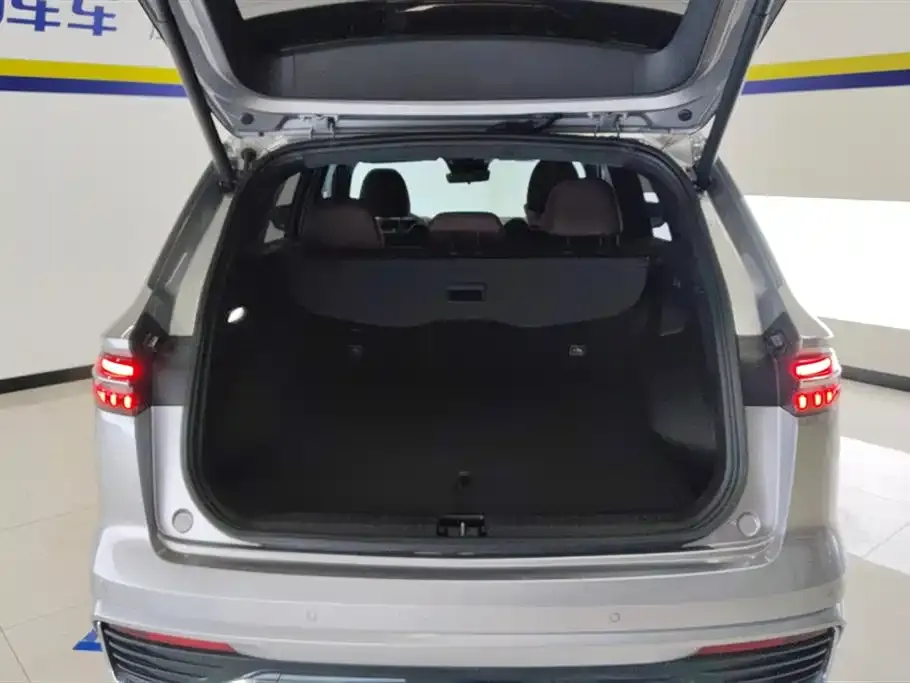 Geely Xingyue L 2022 из CN, фото 4