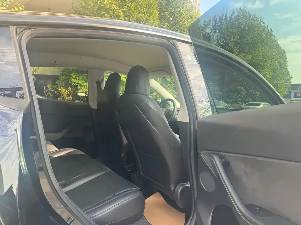 Tesla Model Y 2022 из CN, фото 10