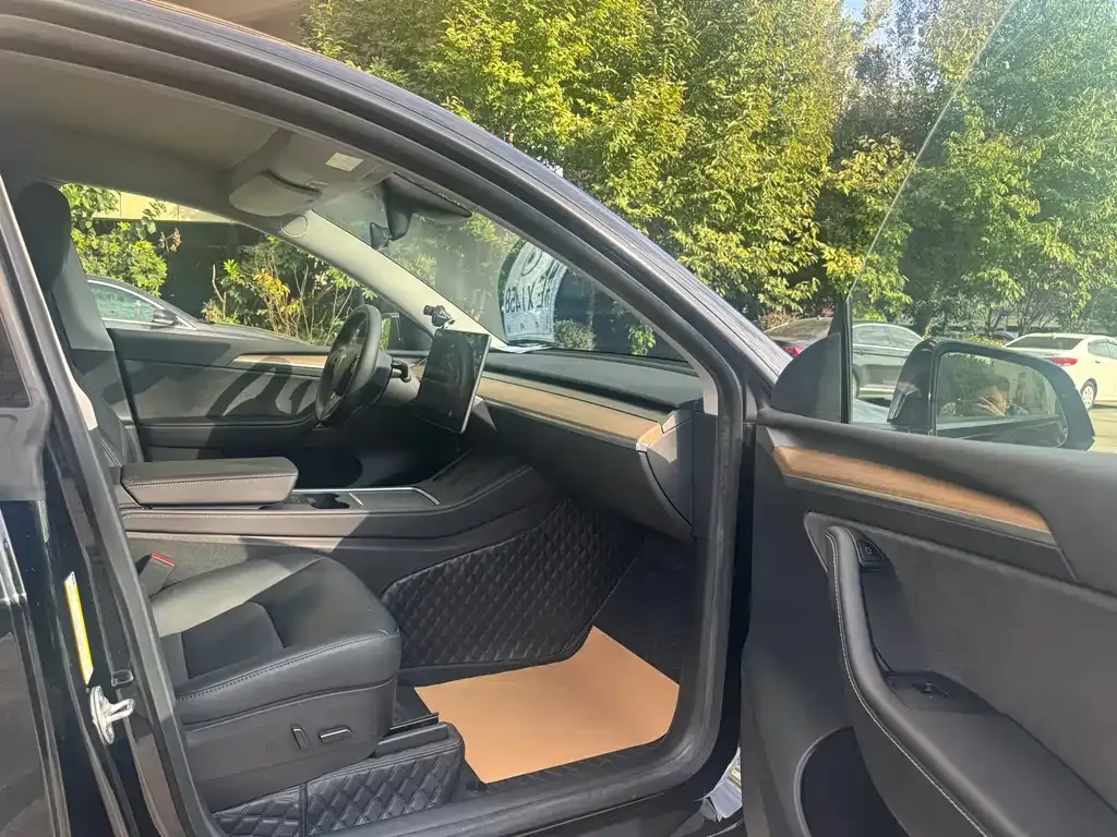 Tesla Model Y 2022 из CN, фото 9