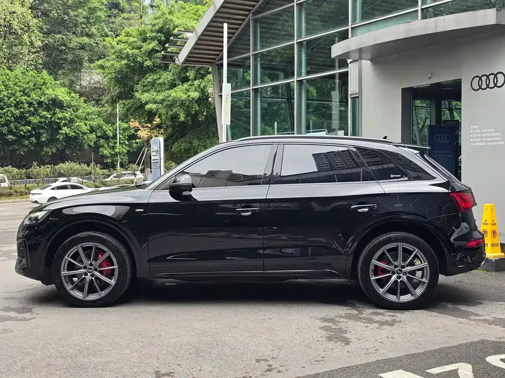 Audi Q5L 2023 из CN, фото 7