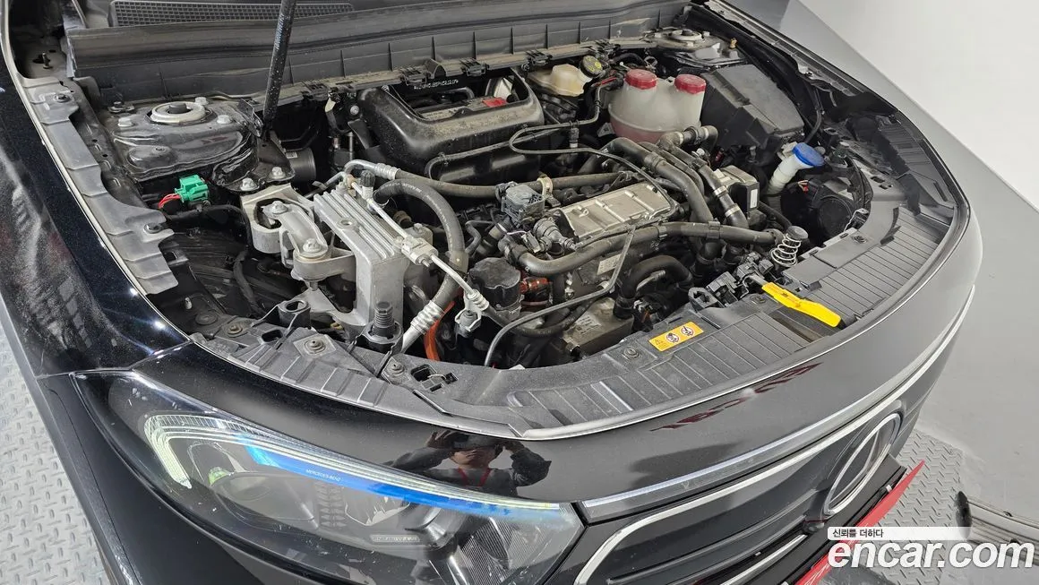 Mercedes-Benz EQB 2023 из KR, фото 6