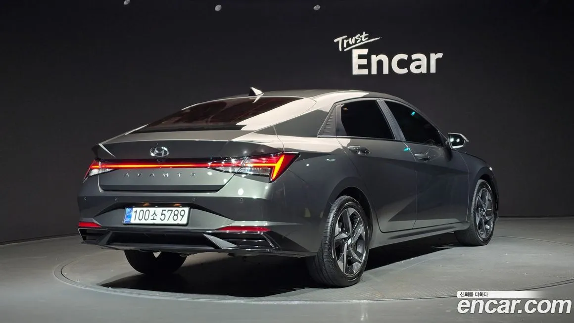 Hyundai AVANTE 2021 из KR, фото 2