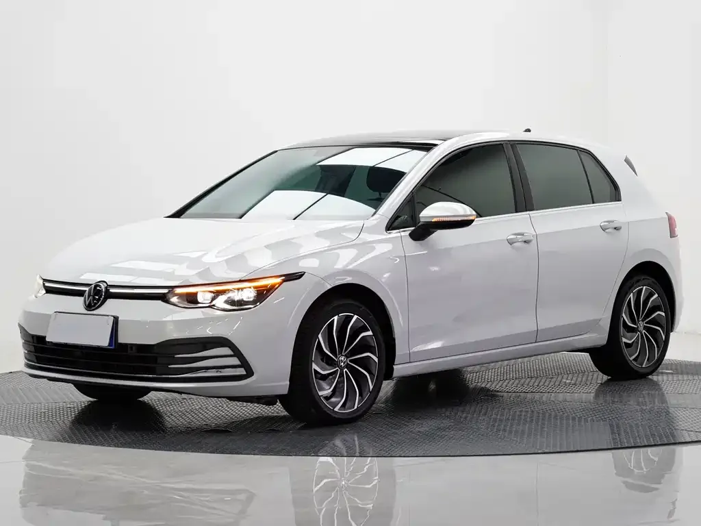 Volkswagen Golf 2022 из CN, фото 1