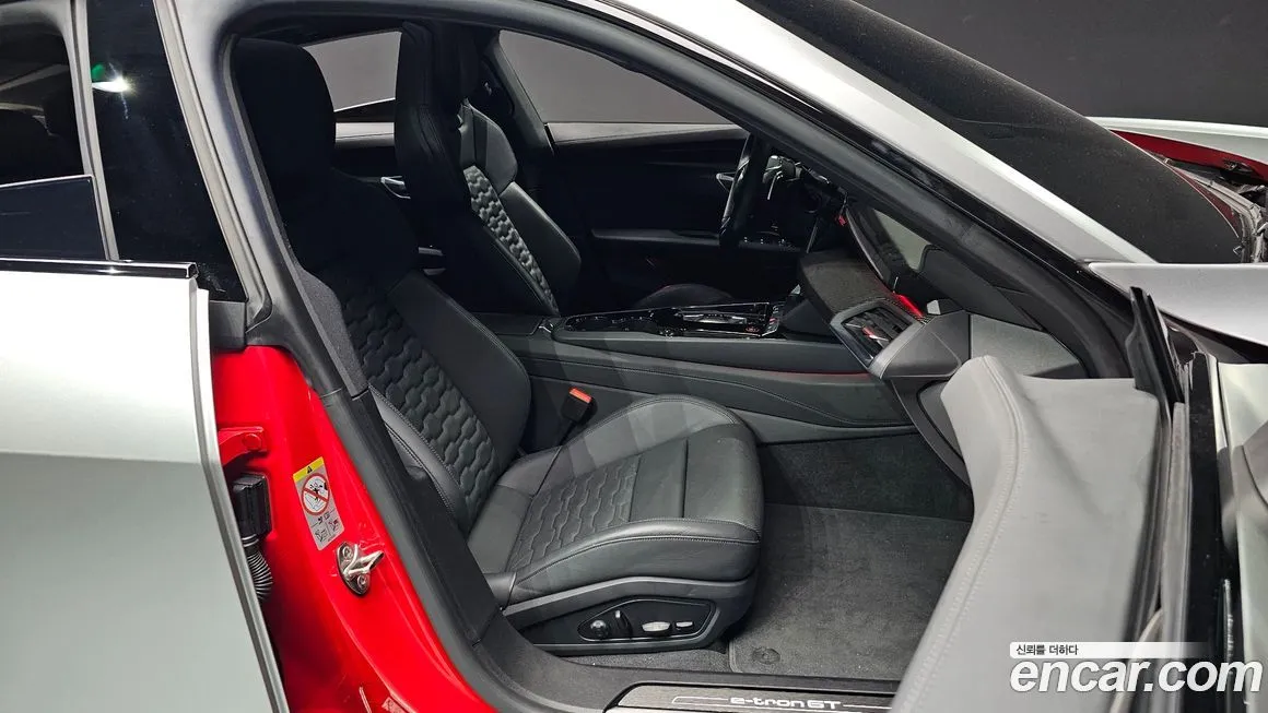 Audi e-tron GT 2022 из KR, фото 10