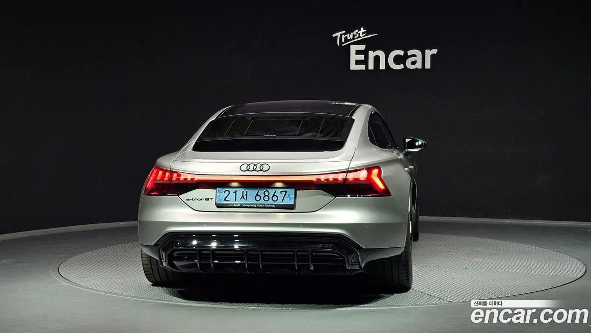 Audi e-tron GT 2022 из KR, фото 4