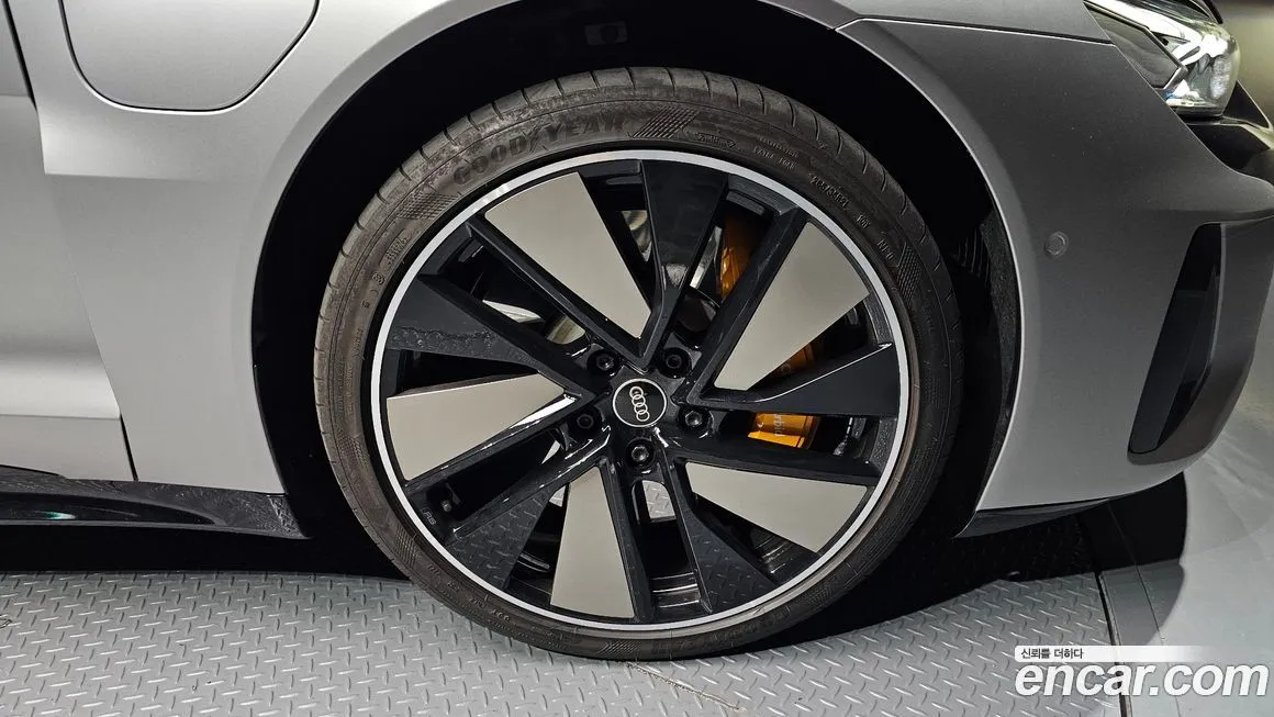 Audi e-tron GT 2022 из KR, фото 5