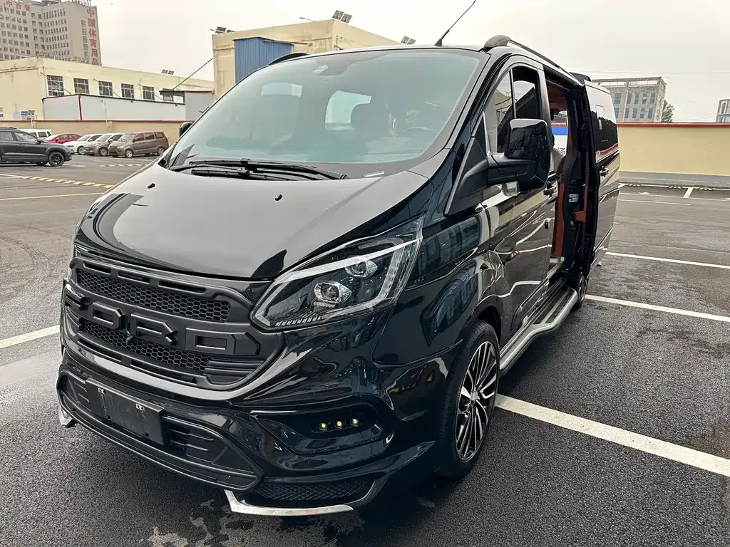 Ford Tourneo 2023 из CN, фото 1