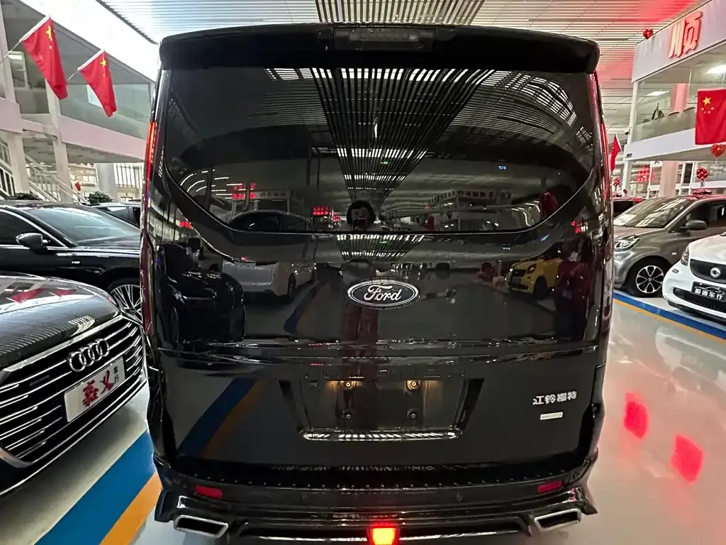 Ford Tourneo 2023 из CN, фото 4