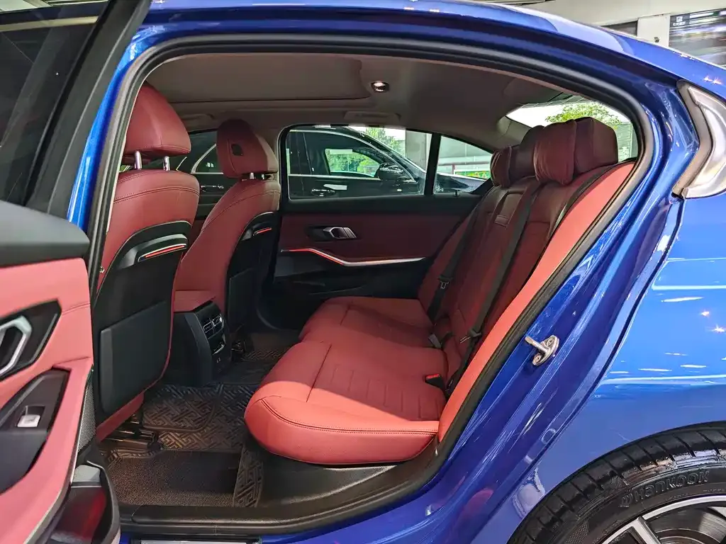 BMW 3 Series 2021 из CN, фото 6