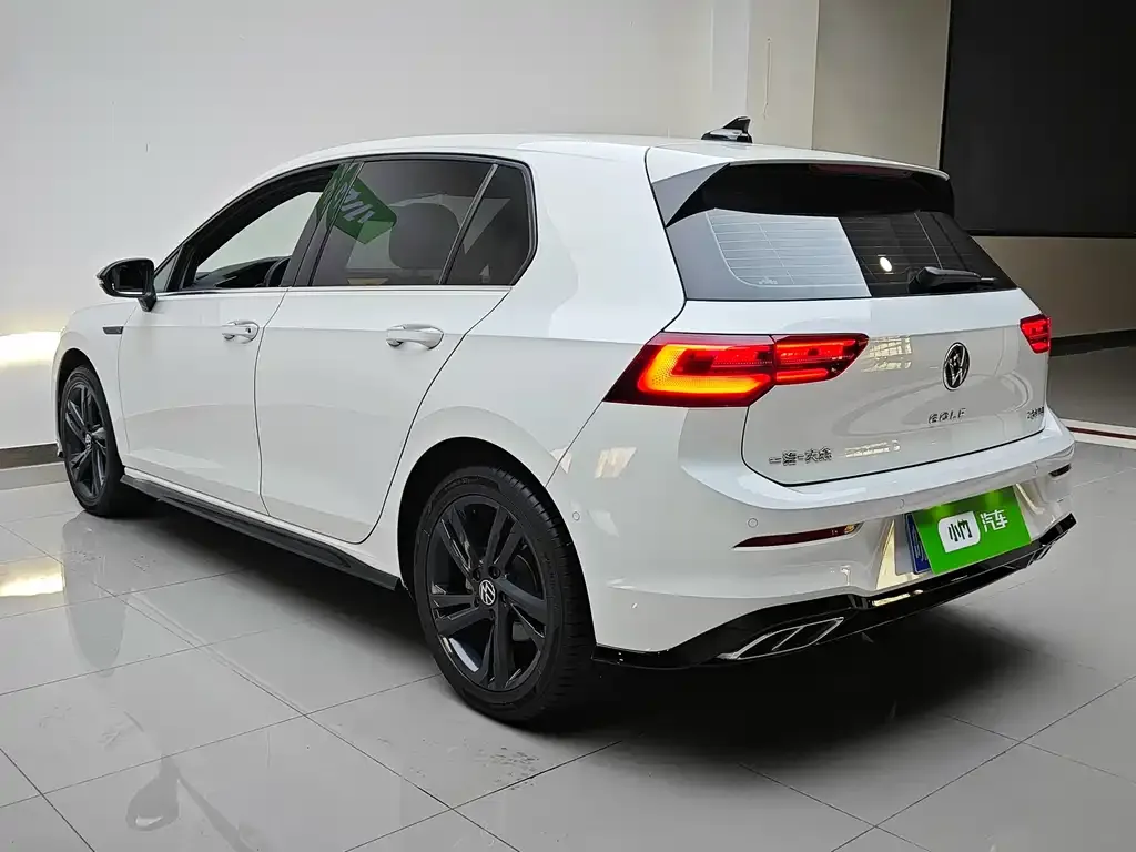 Volkswagen Golf 2022 из CN, фото 4