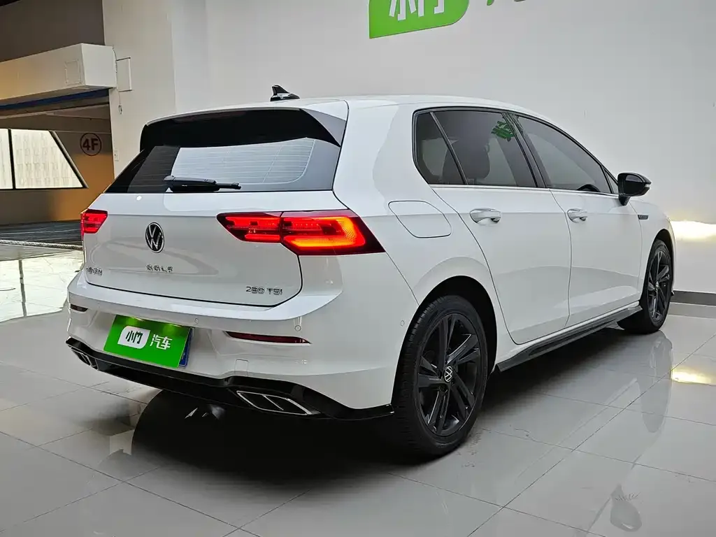 Volkswagen Golf 2022 из CN, фото 6