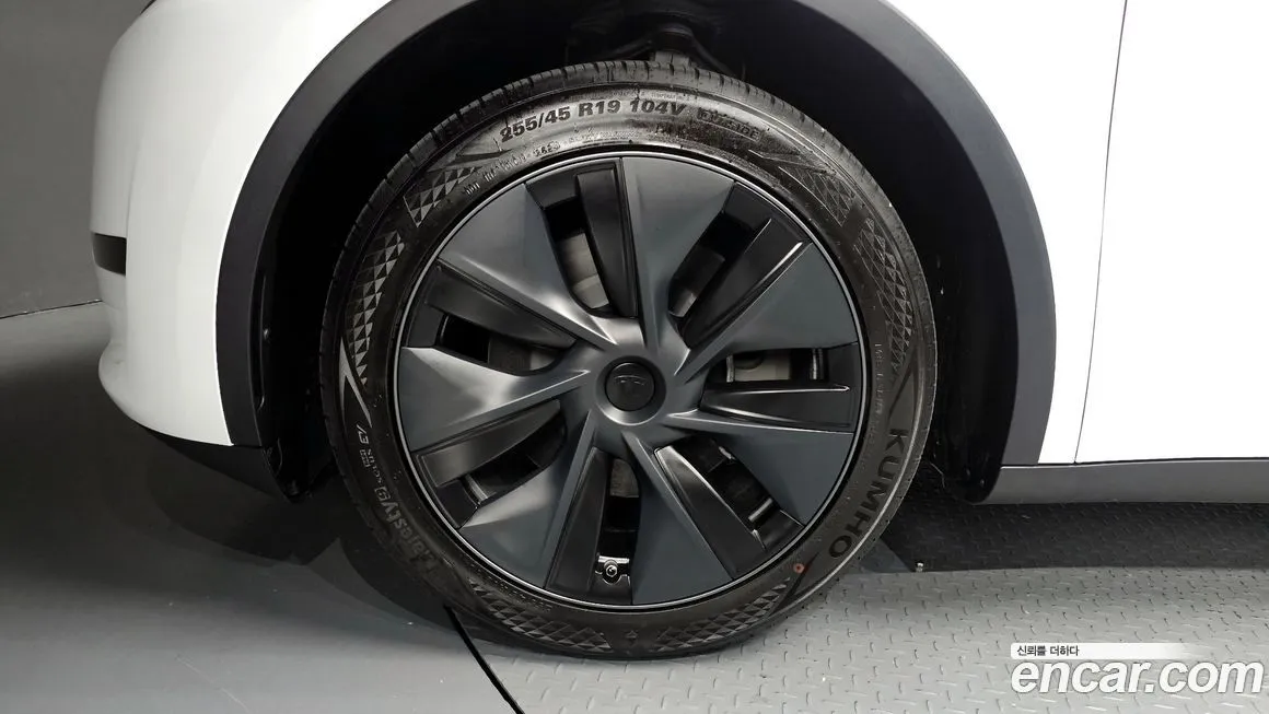 Tesla Model Y 2024 из KR, фото 5