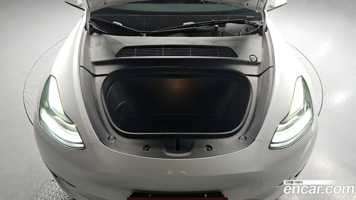 Tesla Model Y 2024 из KR, фото 6