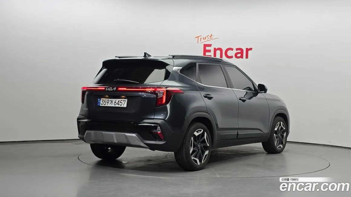 Kia Seltos 2023 из KR, фото 2
