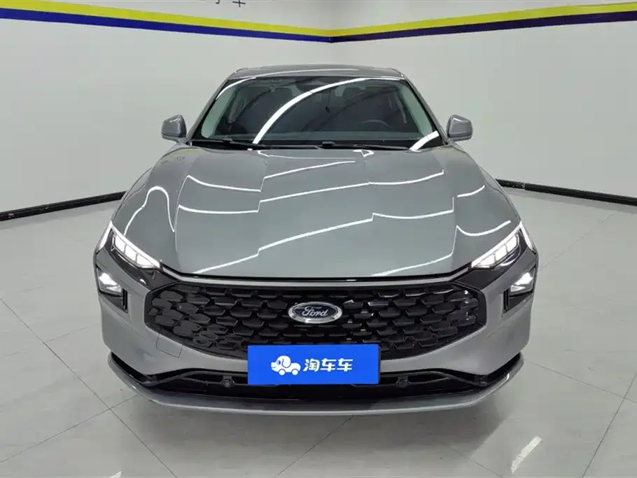 Ford Mondeo 2023 из CN, фото 2