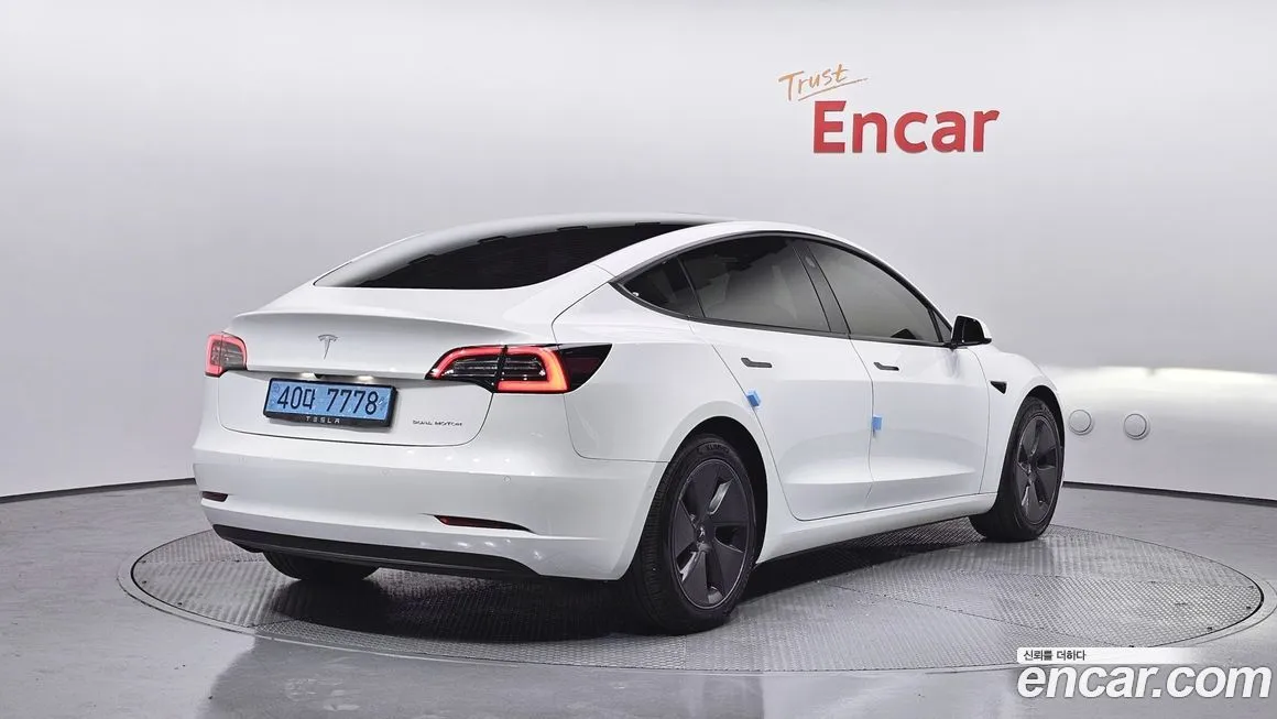 Tesla Model 3 2022 из KR, фото 2