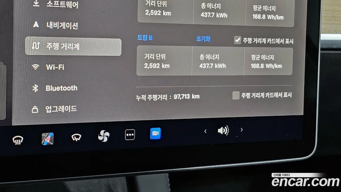 Tesla Model 3 2022 из KR, фото 8
