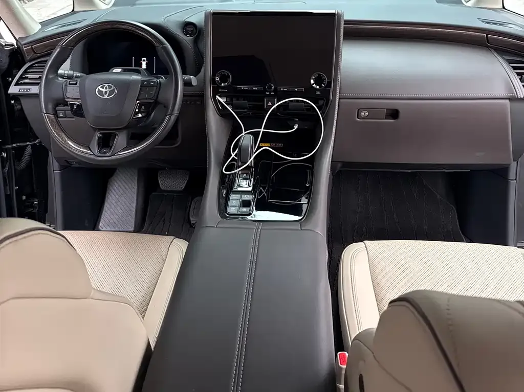 Toyota Alphard 2023 из CN, фото 10