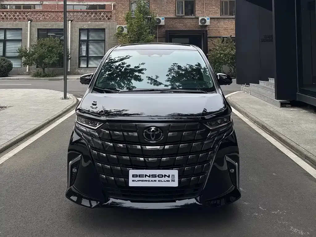 Toyota Alphard 2023 из CN, фото 2
