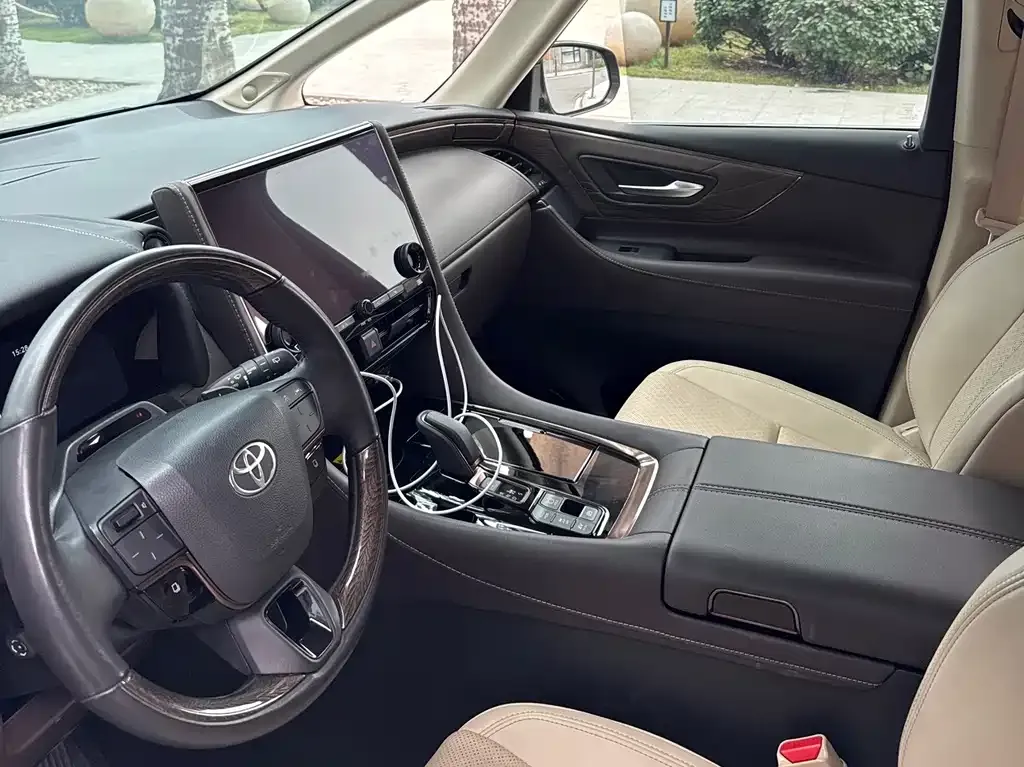 Toyota Alphard 2023 из CN, фото 8