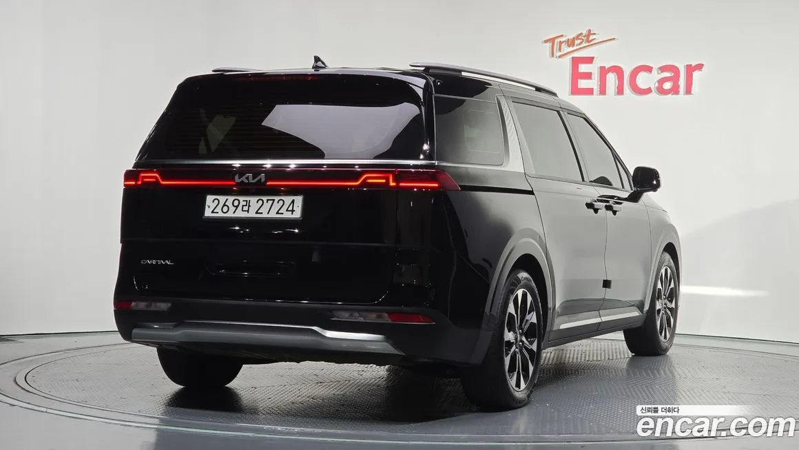 Kia Carnival 2023 из KR, фото 2