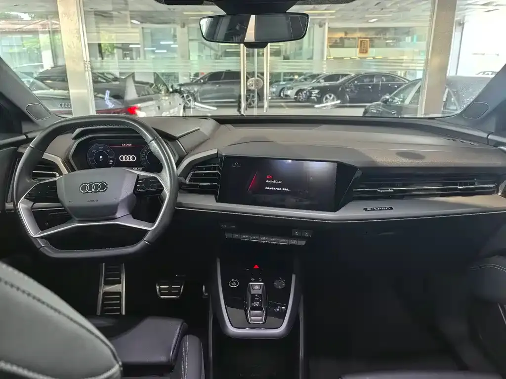 Audi Q5 e-tron 2024 из CN, фото 9