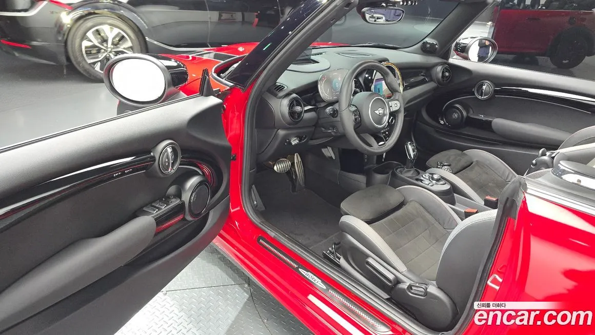 [object Object] Cooper Convertible 2023 из KR, фото 10