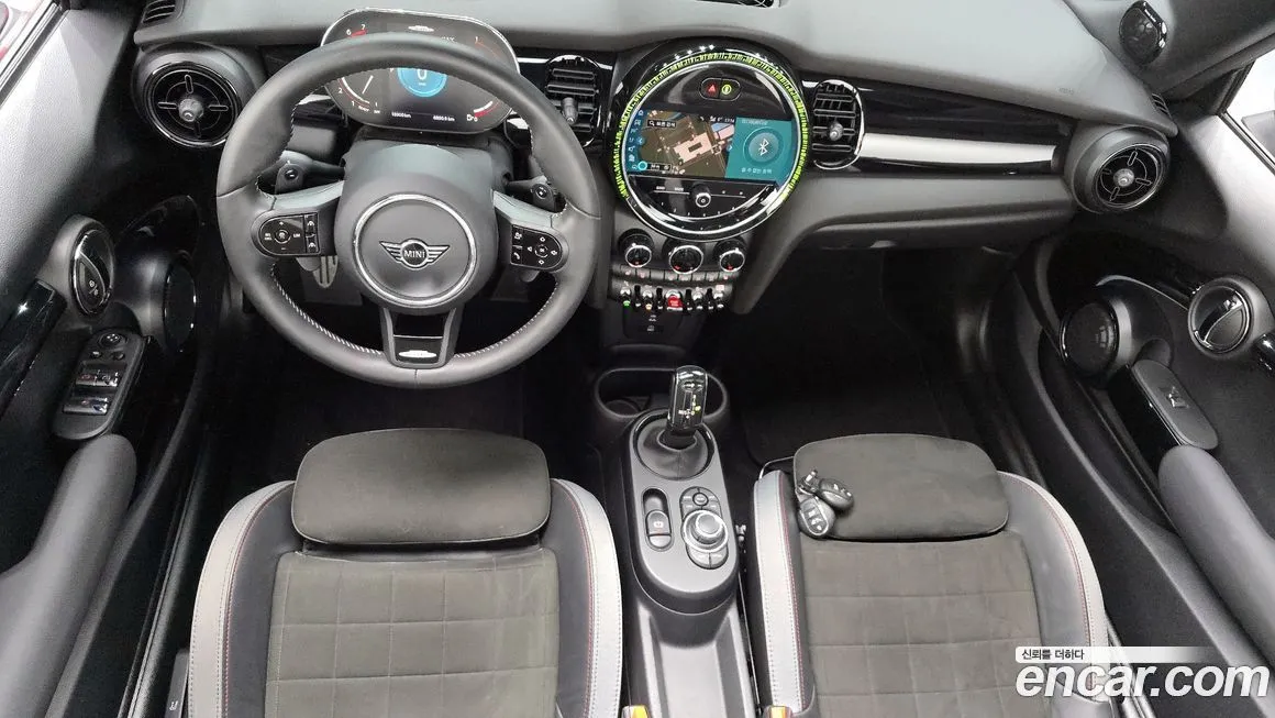 [object Object] Cooper Convertible 2023 из KR, фото 7