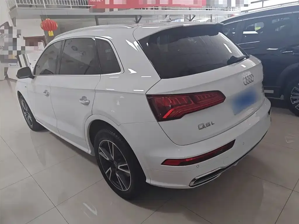 Audi Q5L 2021 из CN, фото 5