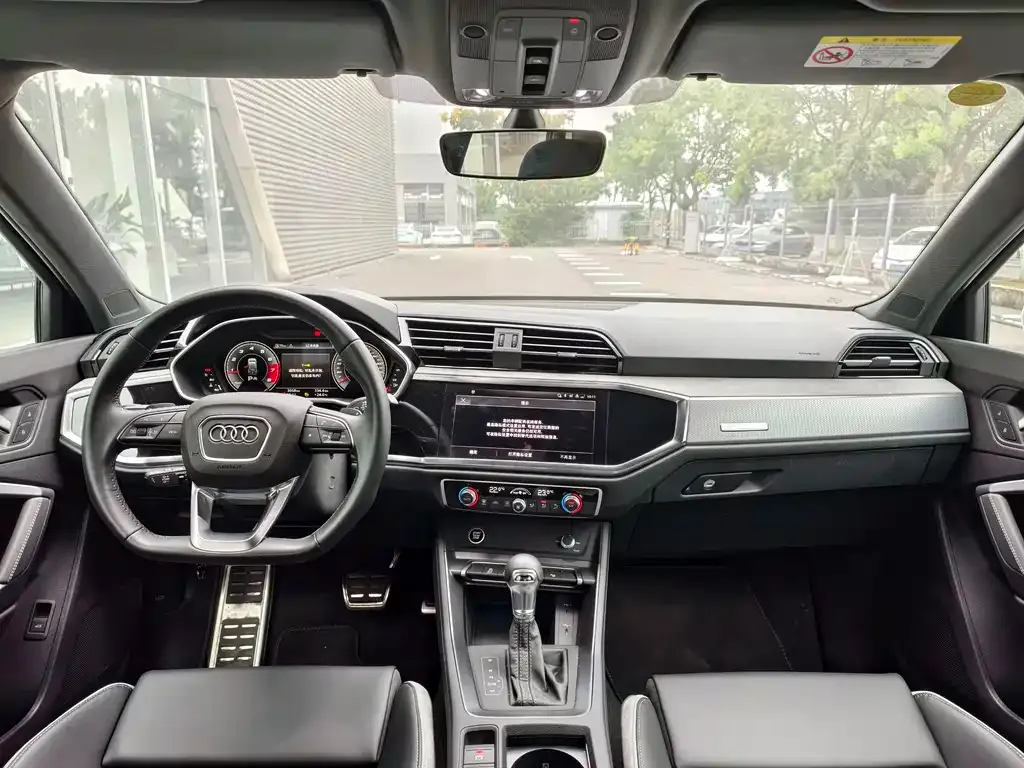 Audi Q3 2024 из CN, фото 8