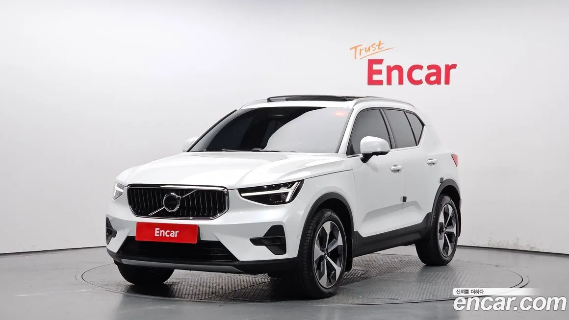 Volvo XC40 2024 из KR, фото 1