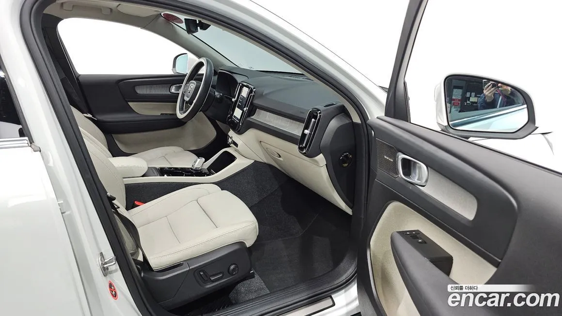 Volvo XC40 2024 из KR, фото 10