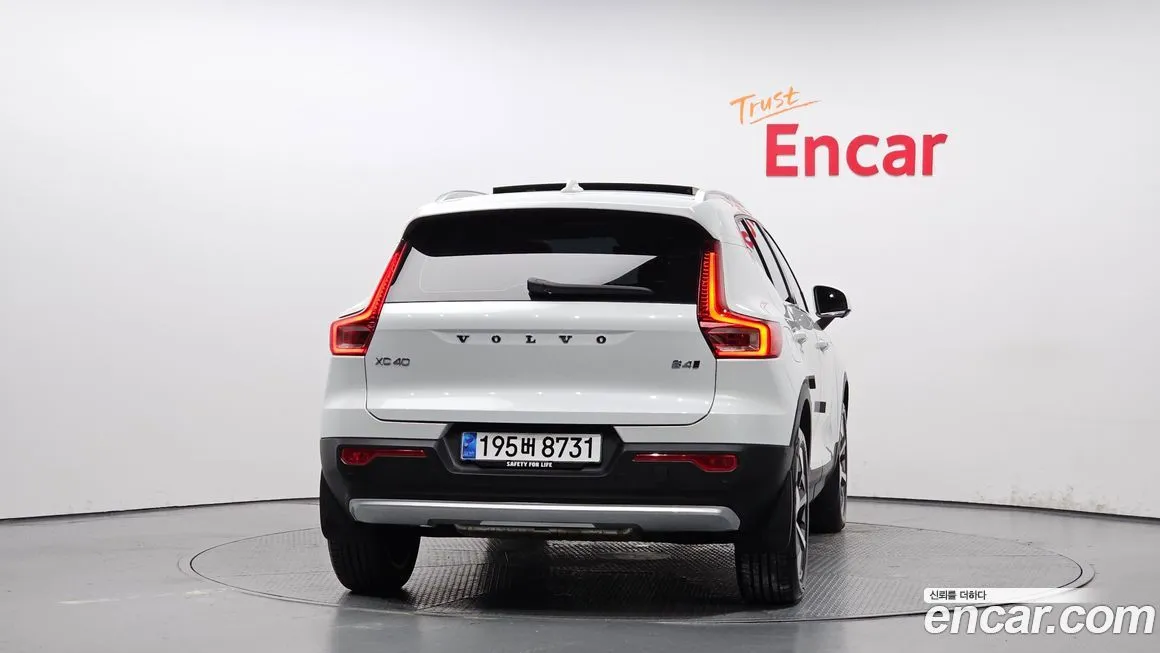 Volvo XC40 2024 из KR, фото 4