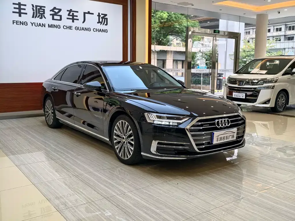 Audi A8 2021 из CN, фото 3