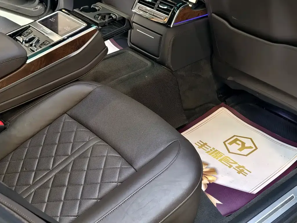 Audi A8 2021 из CN, фото 9