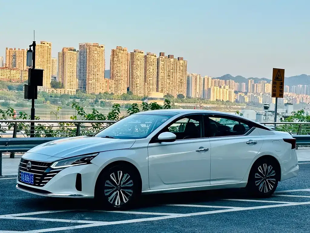 Nissan Teana 2023 из CN, фото 3