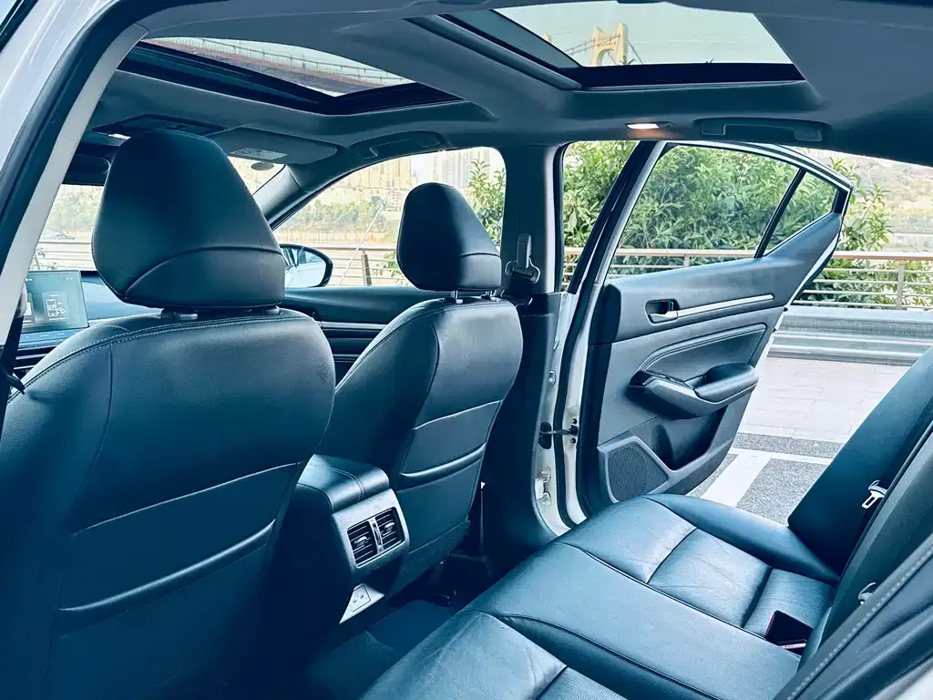 Nissan Teana 2023 из CN, фото 7