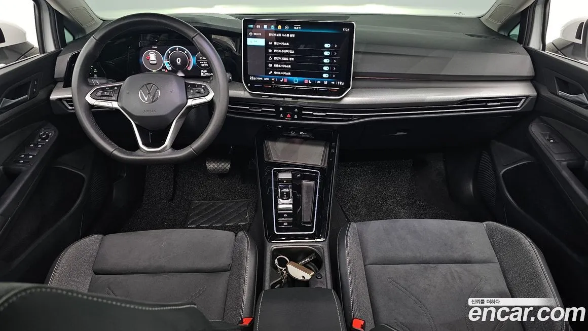 Volkswagen Golf 2025 из KR, фото 7