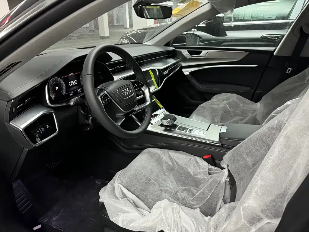 Audi A7L 2024 из CN, фото 5