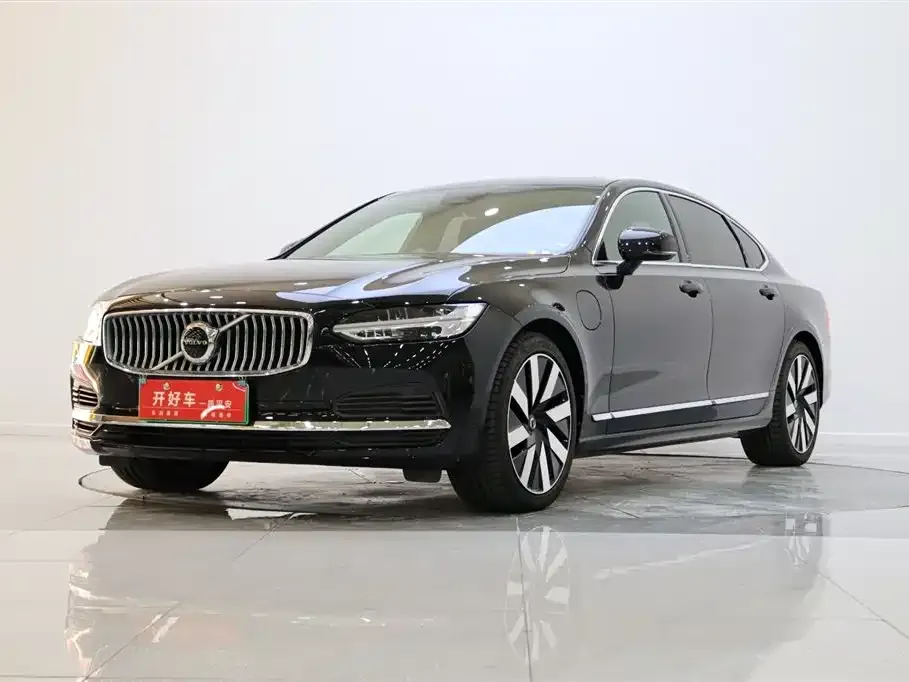 Volvo S90 PHEV 2024 из CN, фото 1