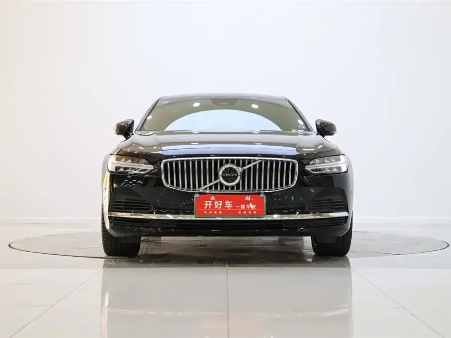 Volvo S90 PHEV 2024 из CN, фото 2