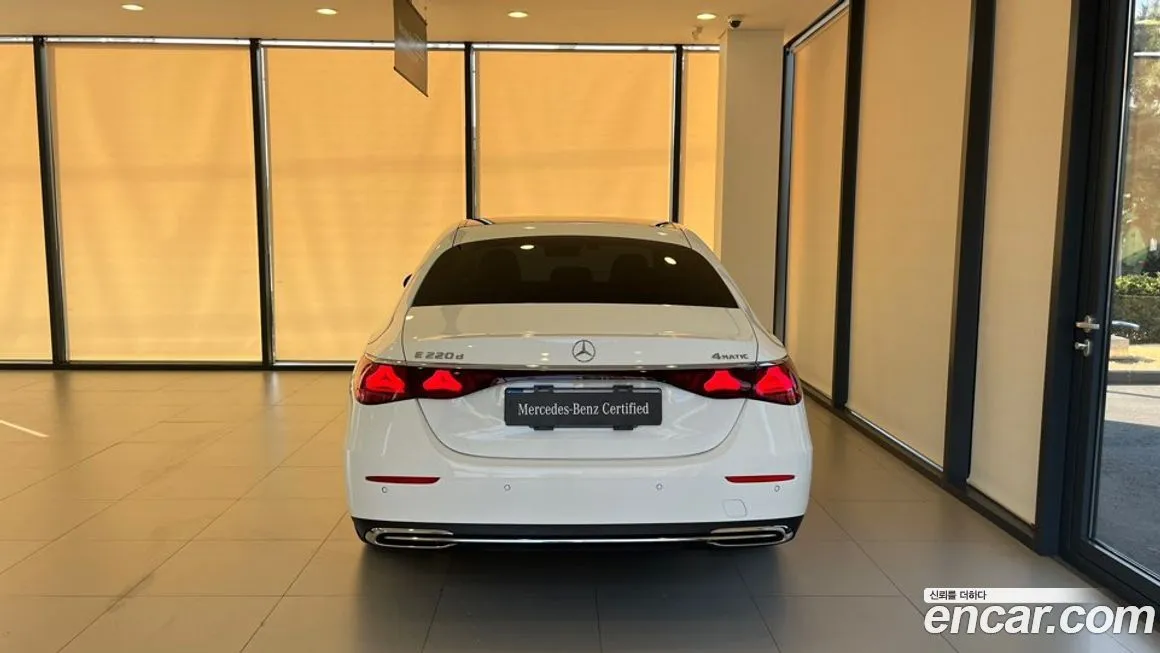 Mercedes-Benz E-Class 2024 из KR, фото 4