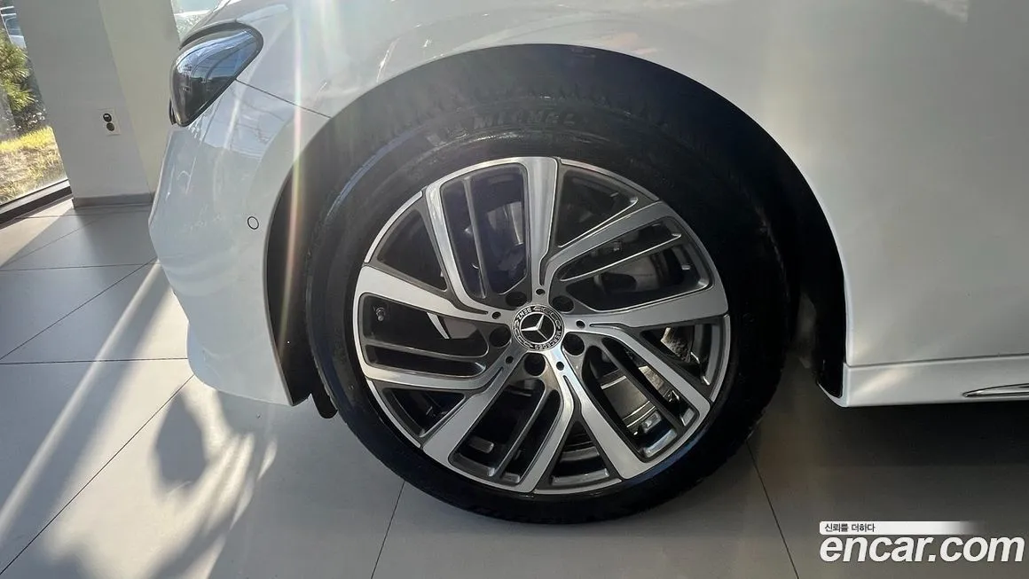 Mercedes-Benz E-Class 2024 из KR, фото 5