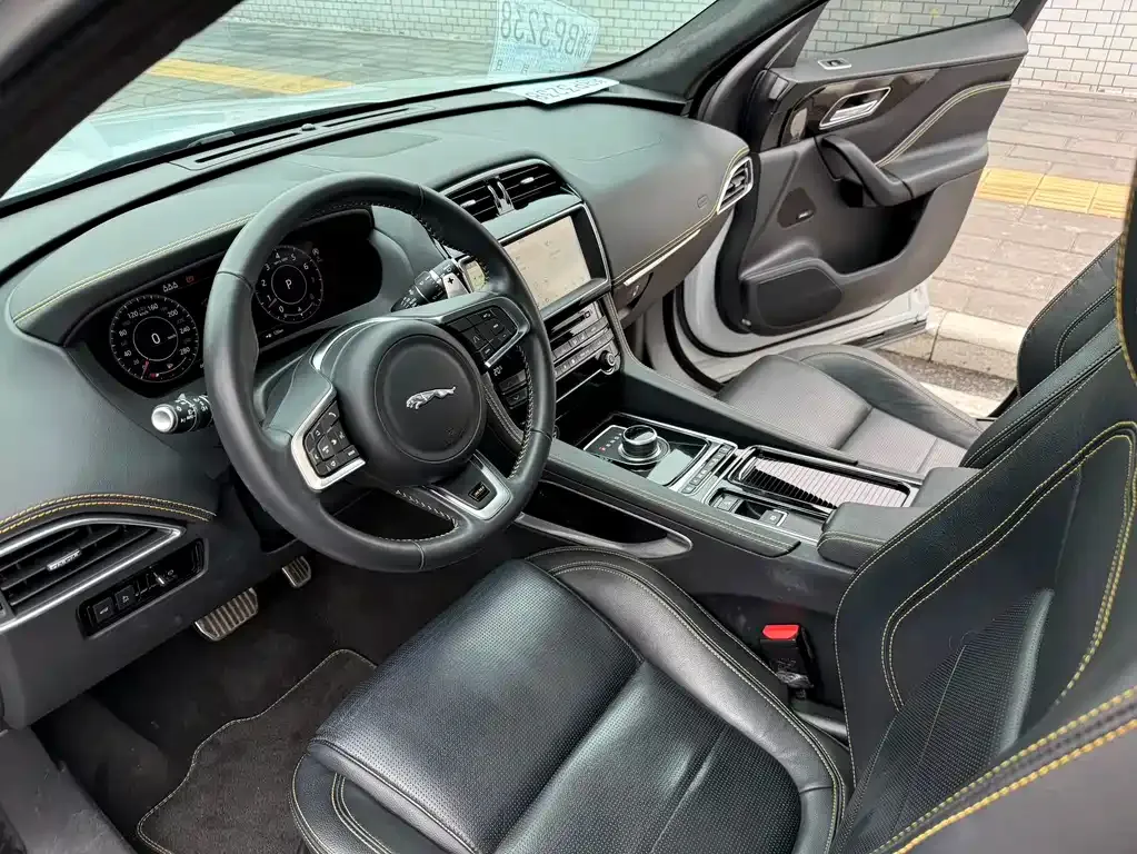Jaguar F-PACE 2021 из CN, фото 8